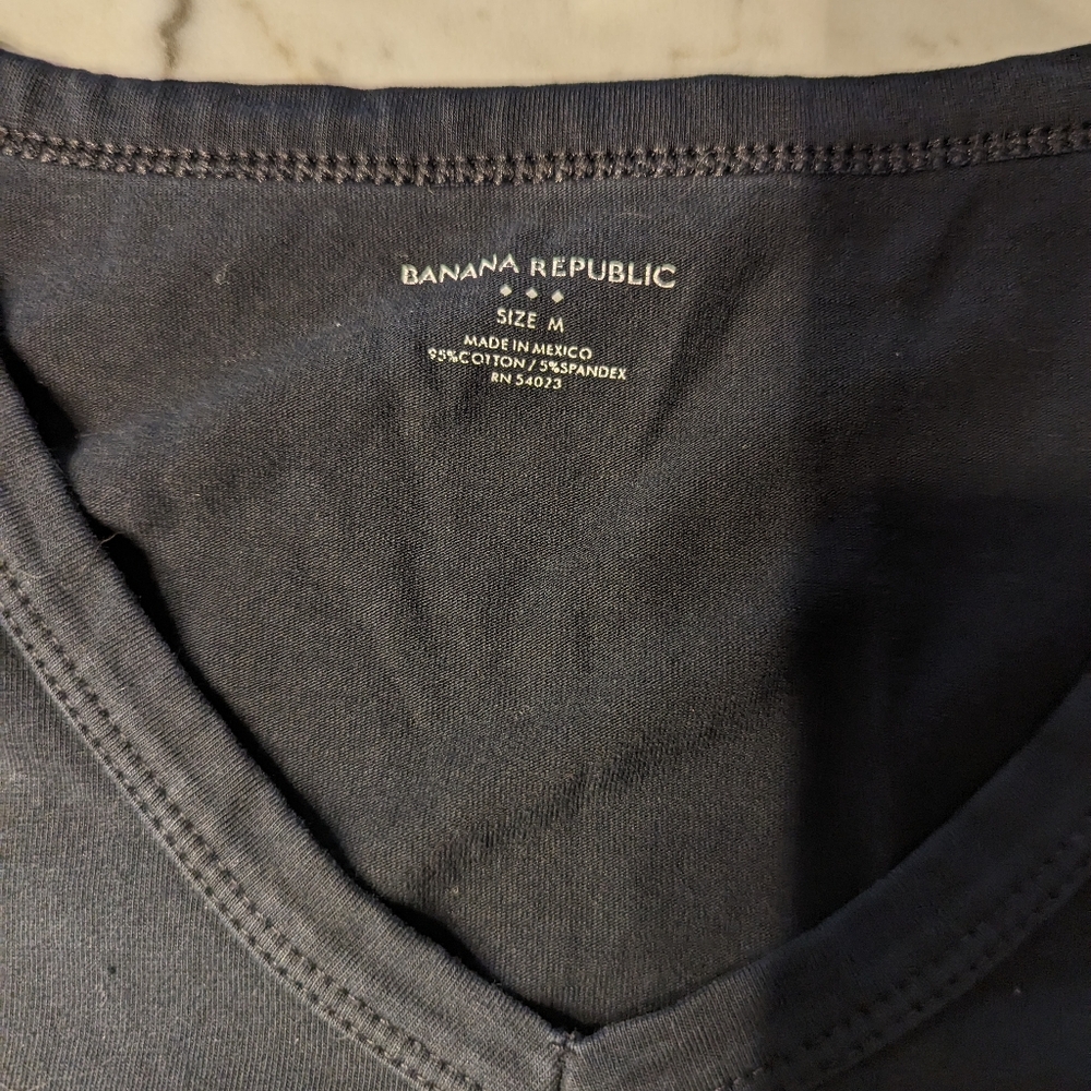 Banana Republic Black Tshirt